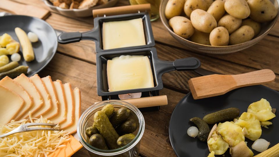 Raclette: Diese Pfannen-Kreationen müssen Sie unbedingt probieren (Video) Raclette: Diese Pfannen-Kreationen müssen Sie unbedingt probieren (Video)