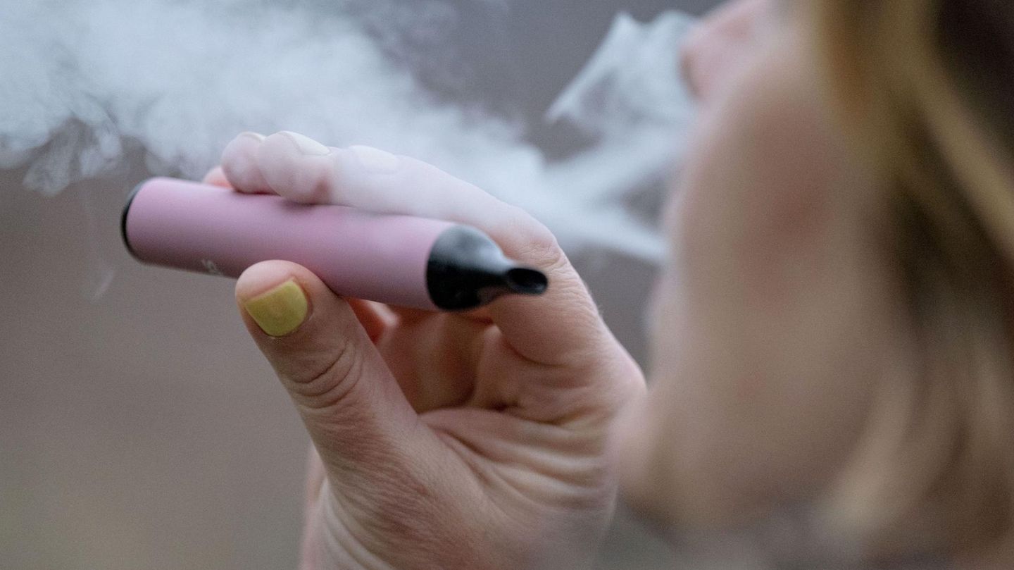 Belgium is the first EU country to ban single-use e-cigarettes