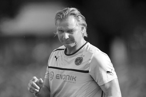 Teddy de Beer als Torwart-Trainer im Trikot des BVB
