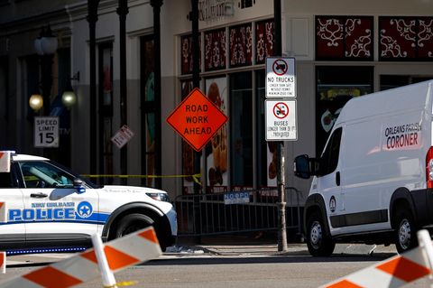 Ein Polizeiwagen sperrt die Zufahrt zum Tatort in New Orleans