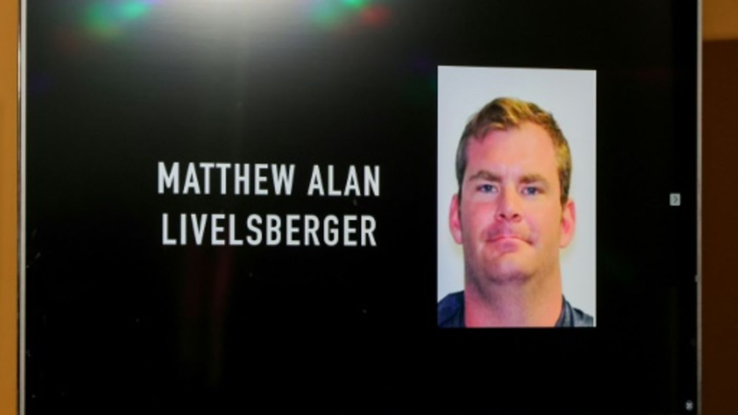 Foto von Matthew Alan Livelsbergerbei Pressekonferenz in Las Vegas
