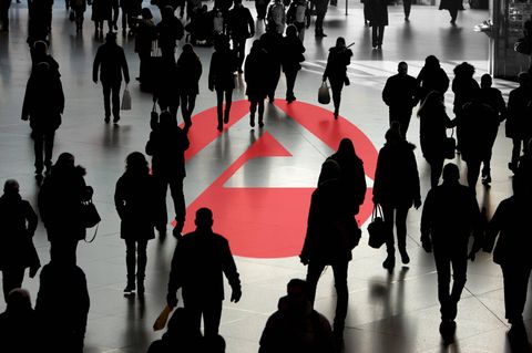 Im Jahresschnitt 2024 waren rund 2,8 Millionen Menschen in Deutschland arbeitslos gemeldet