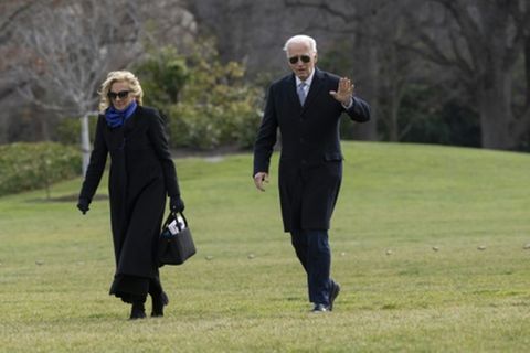 US-Präsident Biden und seine Frau Jill am 2. Januar im Garten des Weißen Hauses