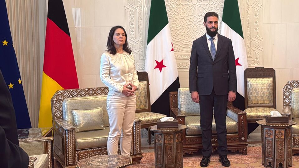 Außenministerin Annalena Baerbock trifft sich mit dem neuen syrischen Machthaber Ahmed al-Scharaa