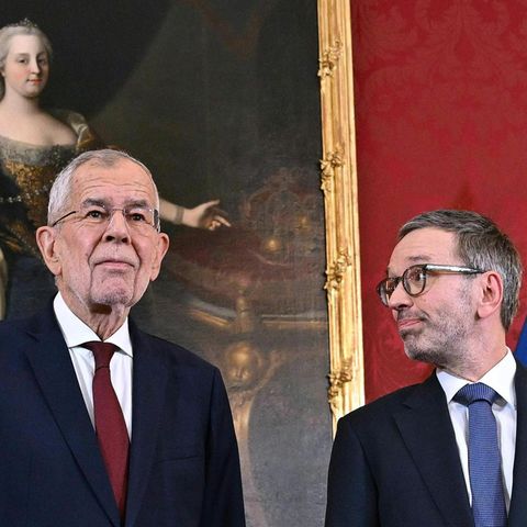 Österreich: Präsident Van der Bellen mit FPÖ-Chef Herbert Kickl