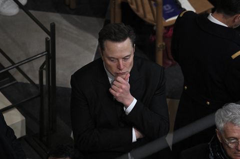 Elon Musks Machtspiel in Deutschland geht in die nächste Runde (Video)