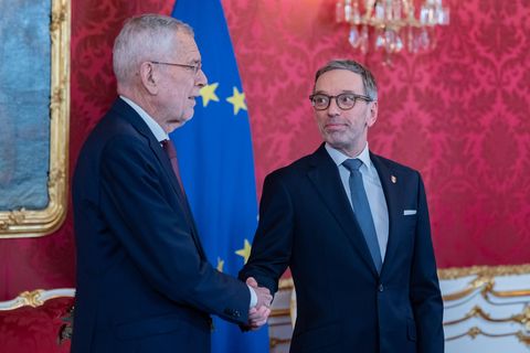 Österreichs Bundespräsident Van der Bellen empfängt Herbet Kickl von der FPÖ