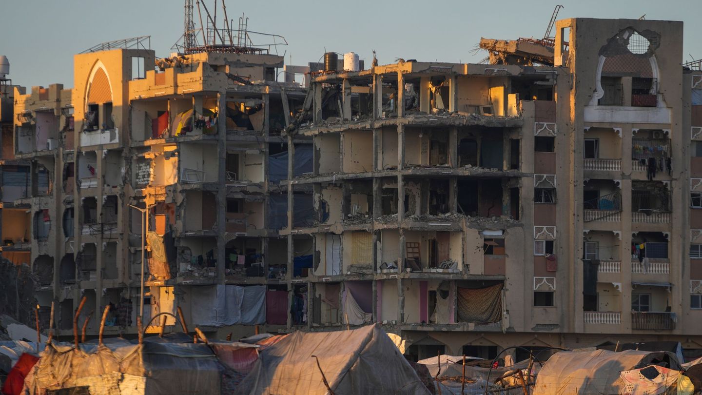 Gaza: Ceasefire talks in full swing