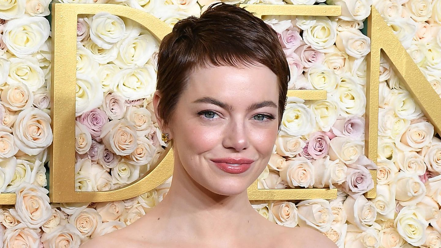 6. Januar 2025: Emma Stone überrascht mit Pixie Cut Vip News: Emma Stone überrascht mit Pixie Cut bei den Globes