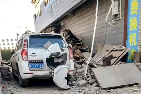 Screenshot aus Video zweit Zerstörung im chinesischen Lhatse