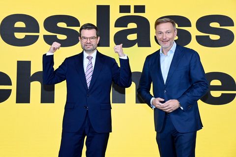 FDP-Generalsekretär Marco Buschmann (l.) und Parteichef Christian Lindner