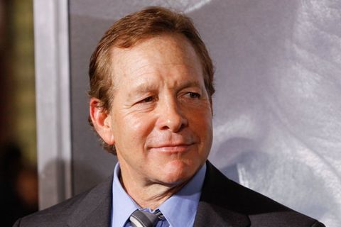 Schauspielstar Steve Guttenberg half den Feuerwehrleuten von Los Angeles.