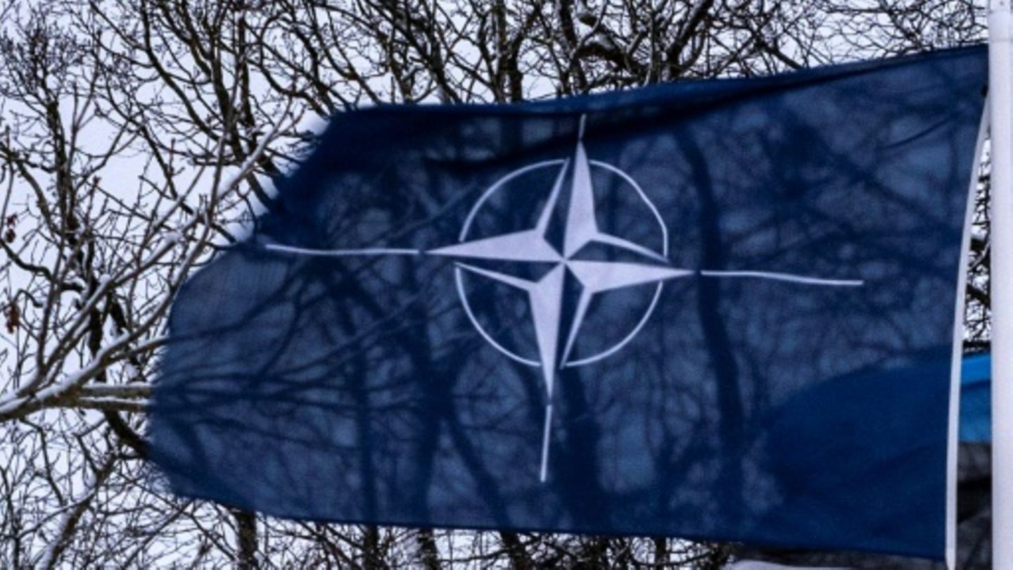 Nato-Flagge