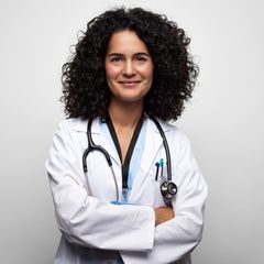 Mittleres Gehalt aller Beschäftigten: 98.750 Euro  Beispiel-Jobtitel  Oberarzt/Oberärztin: 130.750 Euro  Facharzt/Fachärztin: 97.000 Euro  Arzt/Ärztin: 91.250 Euro  Assistenzarzt/Assistenzärztin: 65.250 Euro  Zahnarzt/Zahnärztin: 64.500 Euro   