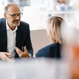 Mittleres Gehalt aller Beschäftigten: 58.250 Euro  Beispiel-Berufe  Senior Consultant: 77.250 Euro  Unternehmensberater/-beraterin: 70.750 Euro  Business Analyst: 64.000 Euro  Consultant: 57.750 Euro  Arbeitsvorbereiter/-in: 50.500 Euro