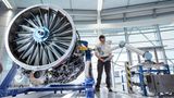 Mittleres Gehalt aller Beschäftigten: 58.500 Euro  Beispiel-Berufe  Ingenieur/-in: 69.750 Euro  Elektroingenieur/-in: 66.250 Euro  Projektingenieur/-in: 62.250 Euro  Maschinenbauingenieur/-in: 59.000 Euro  Techniker/-in: 51.750 Euro