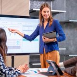 Mittleres Gehalt aller Beschäftigten: 53.500 Euro  Beispiel-Berufe  Produkt-Manager/-in: 66.500 Euro  Data Analyst: 58.250 Euro  Marketing-Manager/-in: 50.500 Euro  Online-Marketing-Manager/-in: 45.500 Euro  Social-Media-Manager/-in: 40.500 Euro