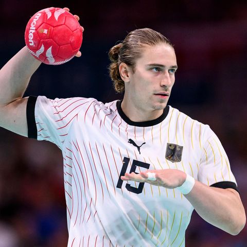 Handballer Juri Knorr im Dress der deutschen Nationalmannschaft