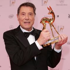 Udo Jürgens (†80) wurde 2013 mit einem Bambi für sein Lebenswerk ausgezeichnet. Den ersten Bambi, den er 1970 gewann, wird jetzt – zusammen mit weiteren Besitztümern – versteigert.
