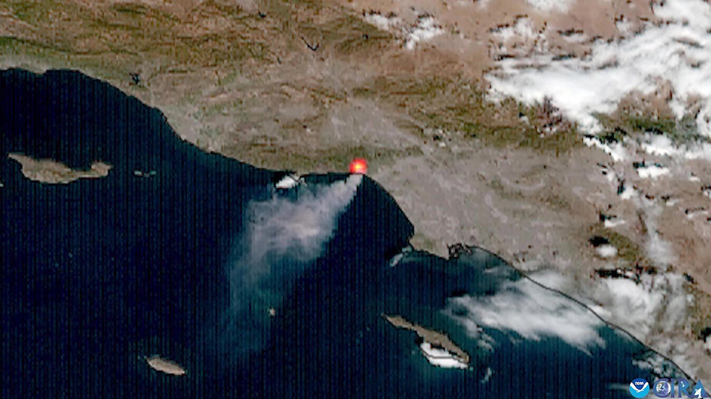 Schon am Dienstag sind die Feuer um Los Angeles auf dem All zu sehen – am deutlichsten der große Waldbrand in Pacific Palisades