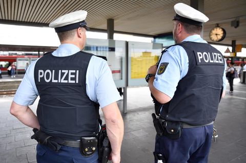 Beamte der Bundespolizei am Gelsenkirchener Bahnhof (Archivbild)