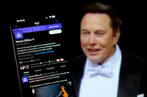 Wurde Elon Musk von seiner eigenen Plattform X radikalisiert? Das britische Innenministerium beobachtet ihn
