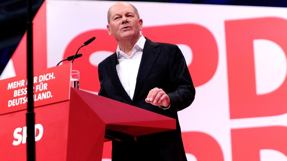 Olaf Scholz Olaf Scholz: "Vielleicht hätte ich die Koalition früher beenden sollen"