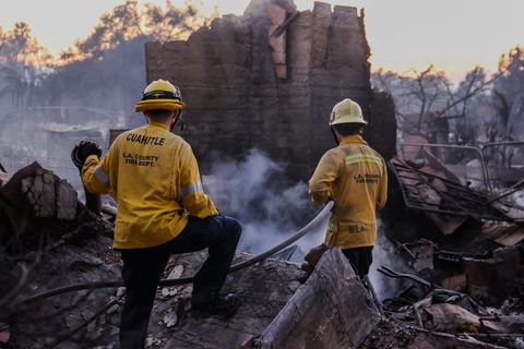 Feuerwehr in Los Angeles: "Brauchen Pause von Mutter Natur"