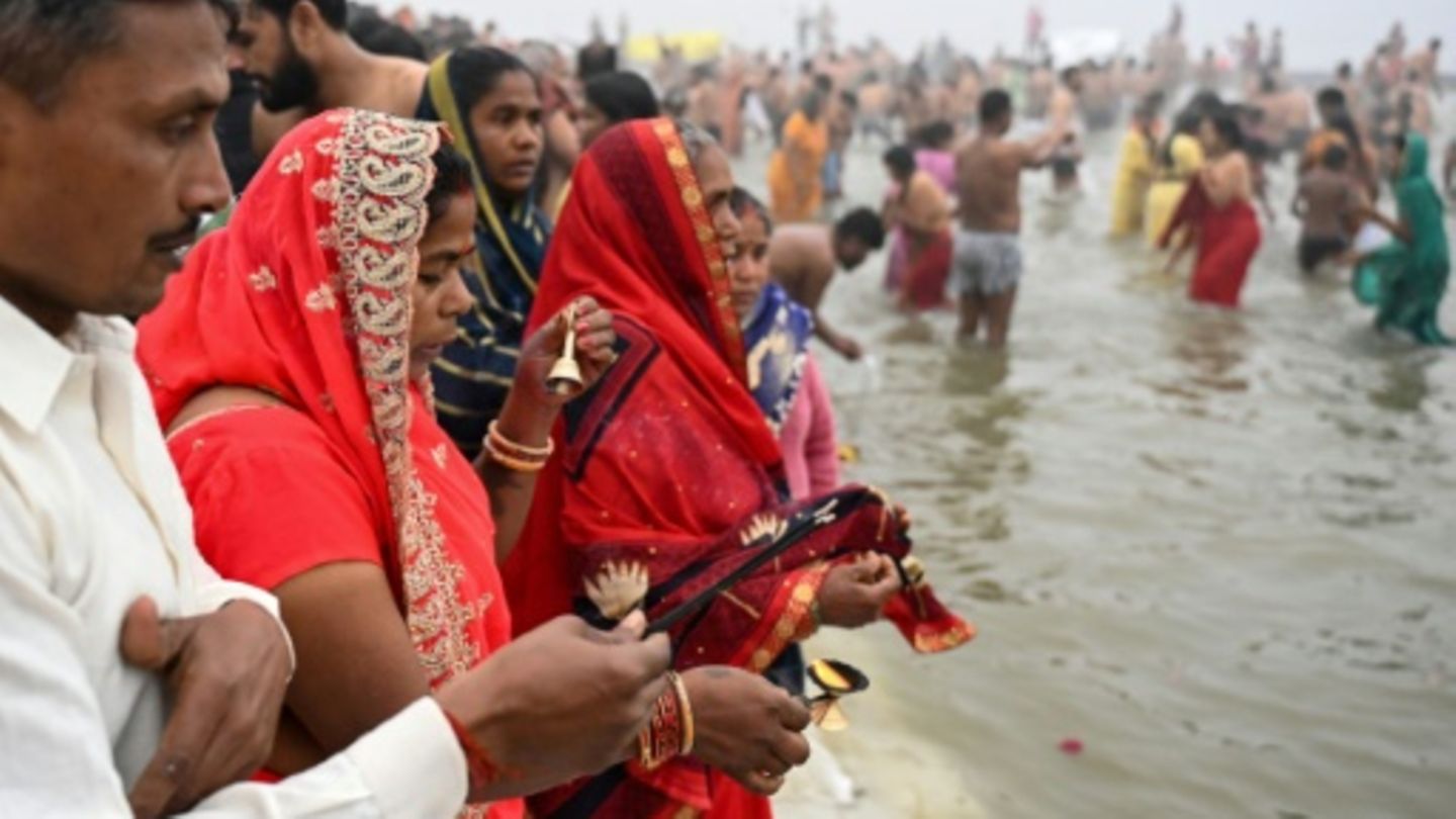 Hindus erhoffen sich beim Kumbh-Mela-Fest Erlösung