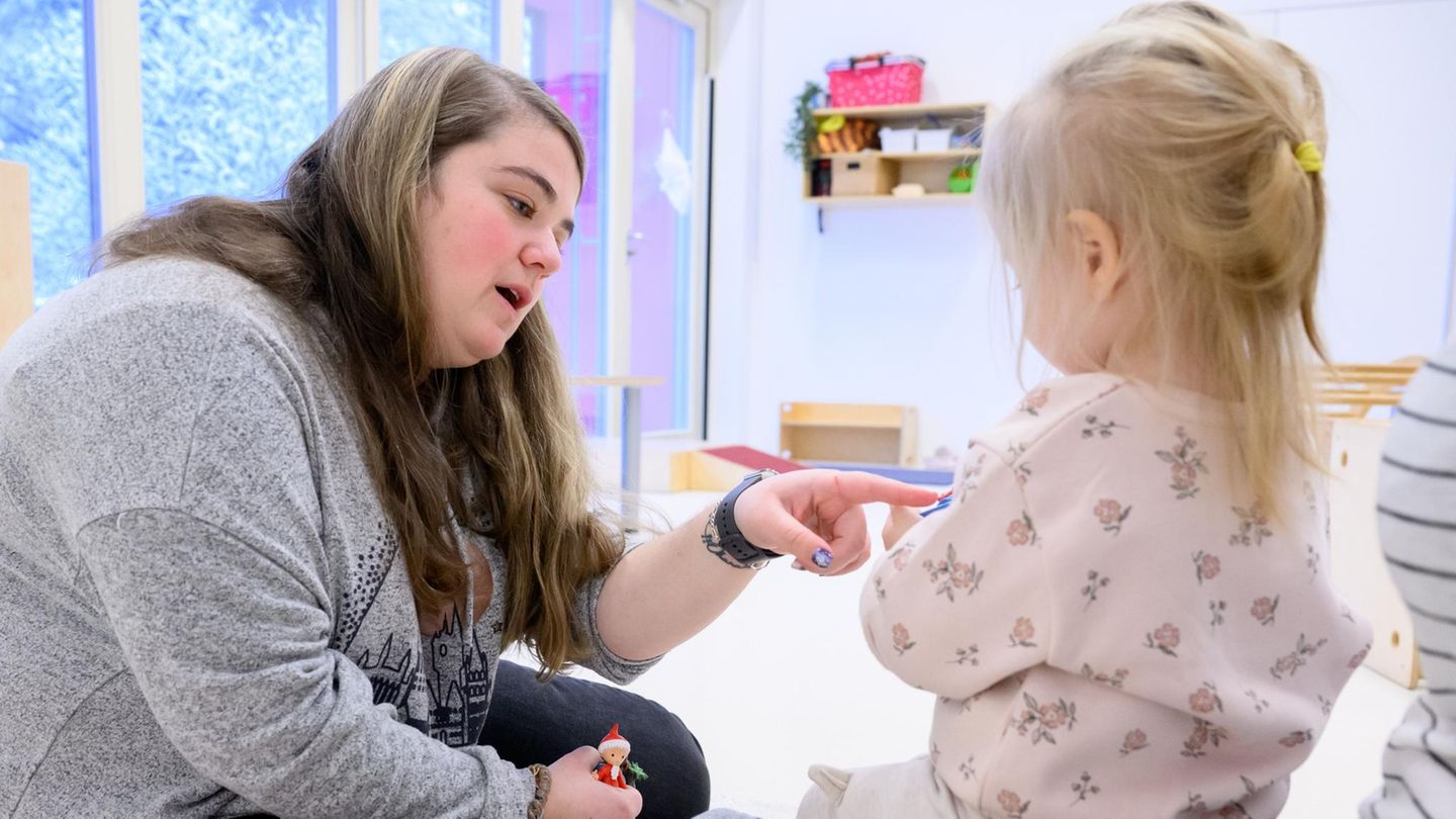 Die spanische Erzieherin Brenda Hornos Justicia arbeitet in einer niedersächsischen Kita