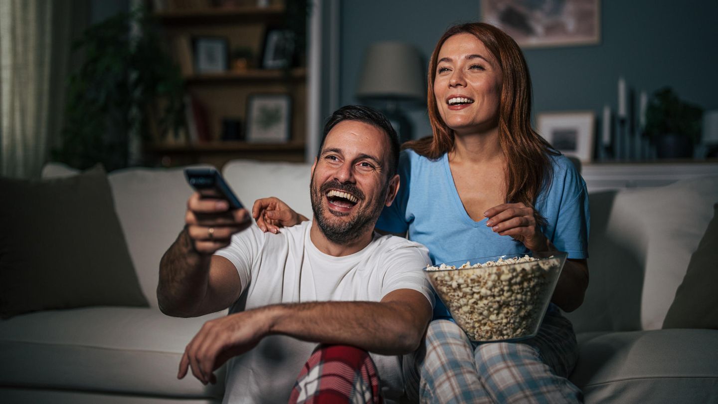 Flüssiges Internet-Fernsehen: Streaming-Sticks für IPTV: So schnell sollte die Internet-Geschwindigkeit sein