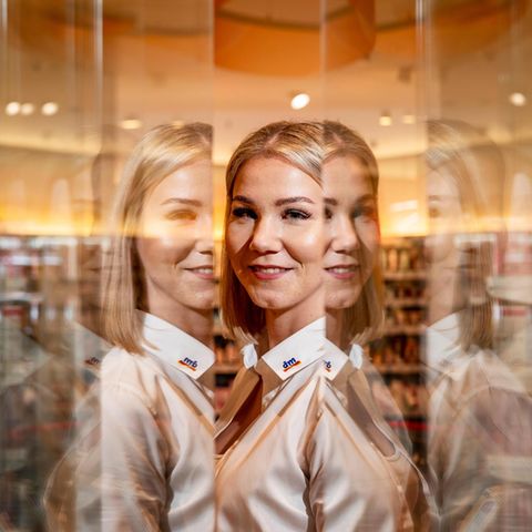 Carolin Harenkamp, Filialleiterin bei DM