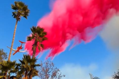 Darum färben Löschflugzeuge Los Angeles pink