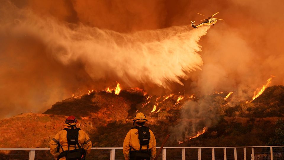 Los Angeles: Exklusive Aufnahmen aus dem Sperrbezirk der Feuerkatastrophe Los Angeles: Exklusive Aufnahmen aus dem Sperrbezirk der Feuerkatastrophe