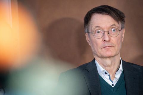 Bundesgesundheitsminister Karl Lauterbach will die elektronische Patientenakte. Nahm er Sicherheitsbedenken nicht ernst genug?