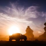 Ein atemberaubender Sonnenuntergang: Ein Moment der Ruhe, der eine kurze Pause verdient