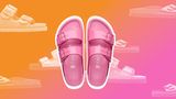 Montage aus Birkenstock-Modellen vor farbigem Hintergrund