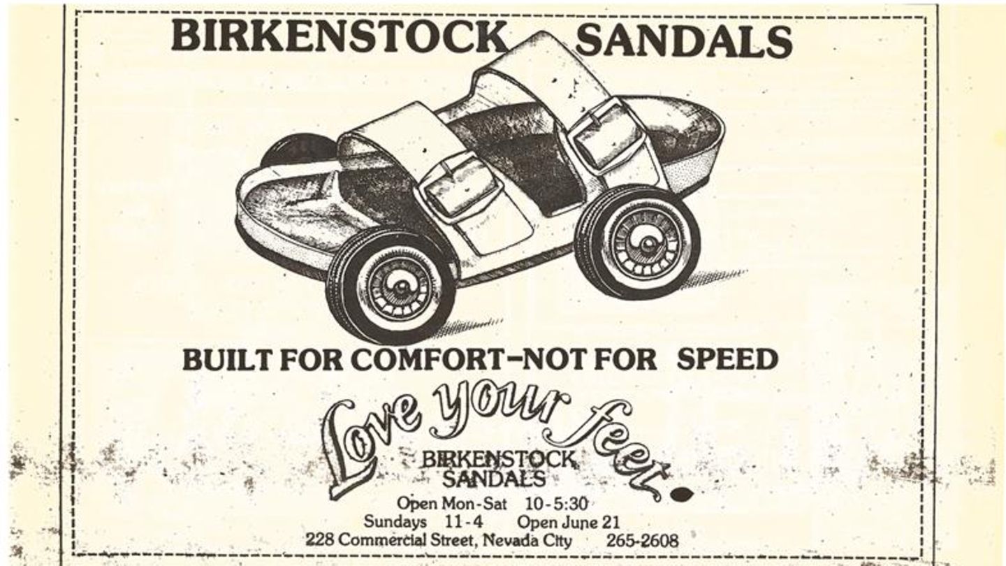 Englischsprachige Werbung für Birkenstock-Modell als Rollschuh