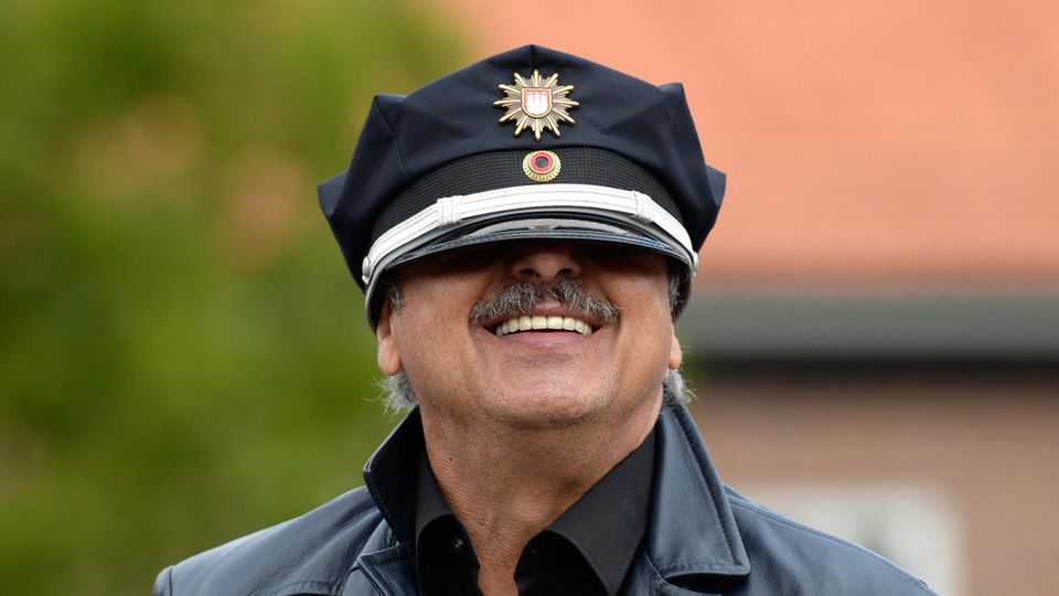 2014 machte die Hamburger Polizei Stubbe-Darsteller Wolfgang Stumph zum Ehrenkommissar