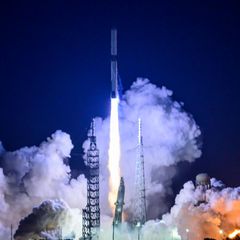 Jeff Bezos schickt Rakete ins All – nicht alles läuft nach Plan