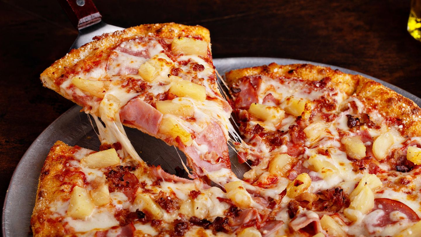 They want 120 euros for the Hawaiian pizza – but not because of the money