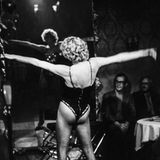 In der Cabaret-Bar "Lützower Lampe", Berlin, 1977.