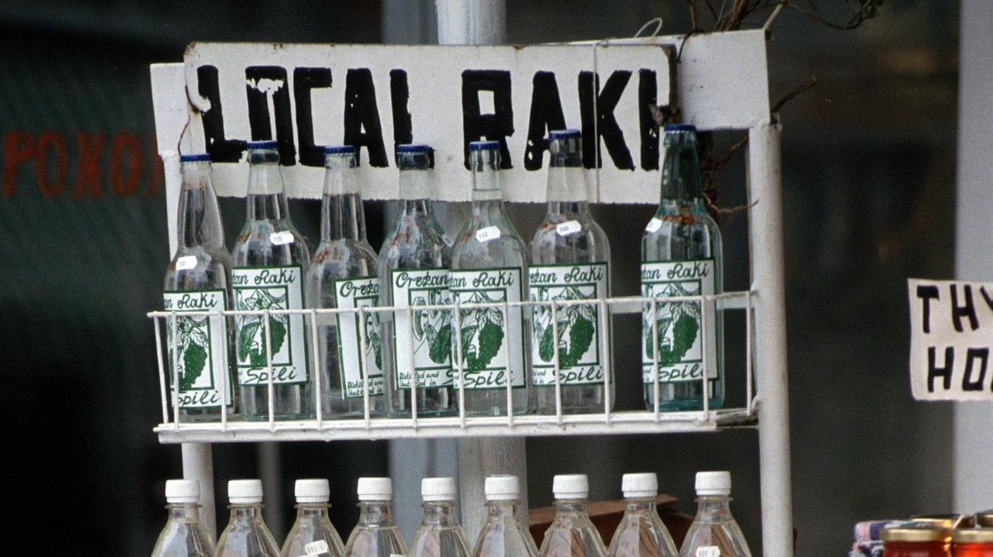 Raki wird in der Türkei oft selber hergestellt