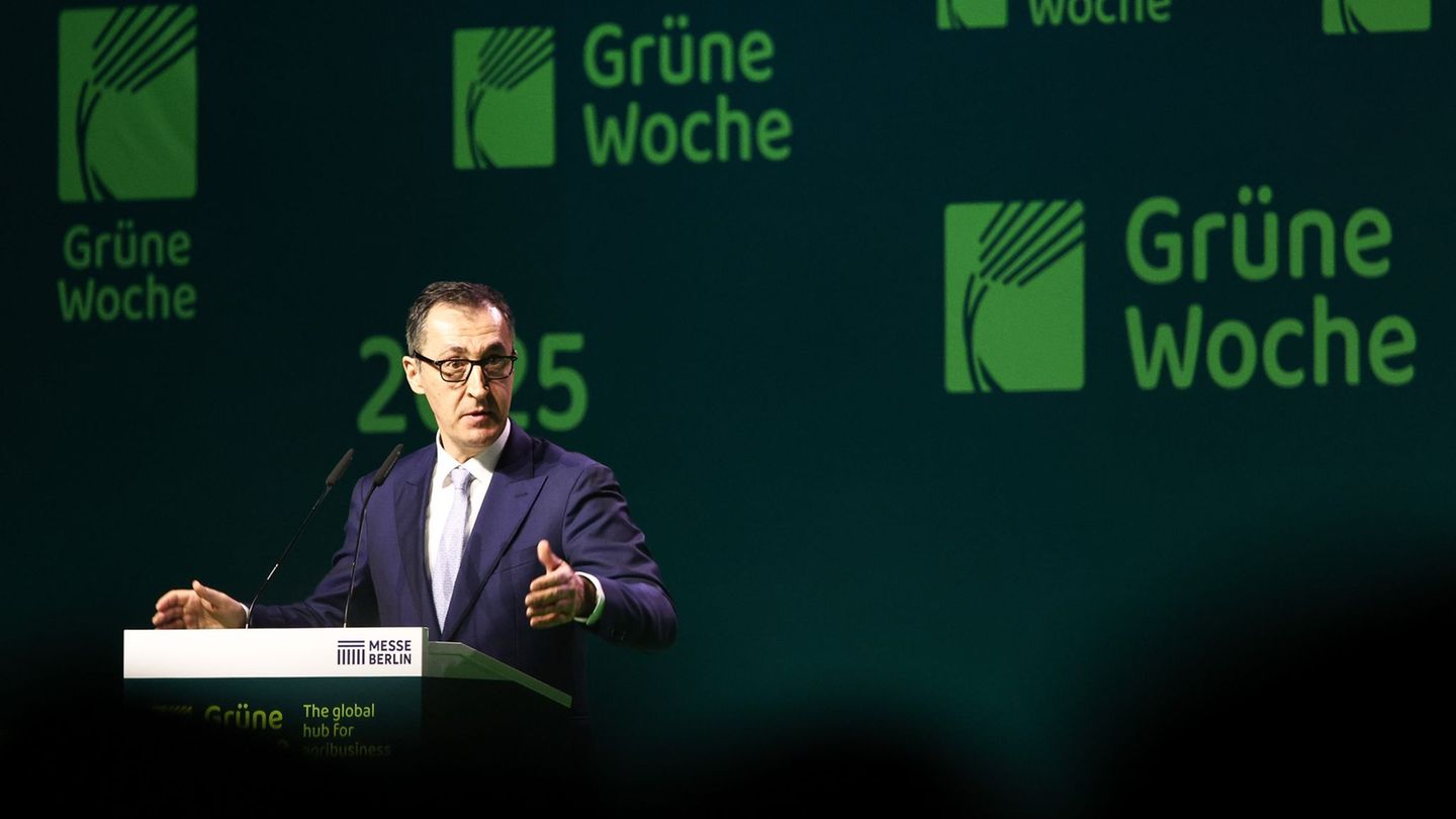 Agrarmesse: Özdemir eröffnet Grüne Woche - Seuche überschattet Messe