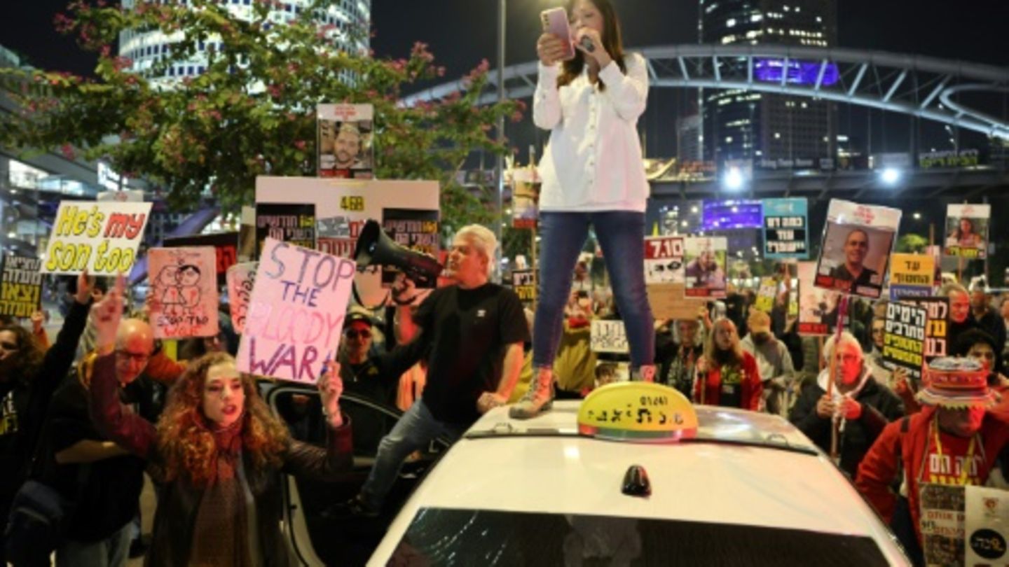 Demonstration für eine Waffenruhe in Tel Aviv