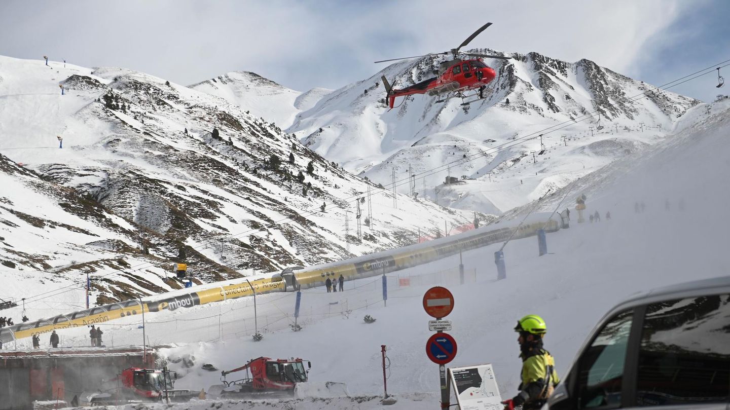 Bei einem Sessellift-Unfall sind im spanischen Astún mehr als 30 Menschen verletzt worden