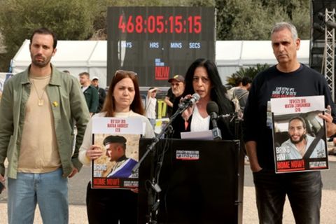 Angehörige von Geiseln im Tel Aviv am 17. Januar