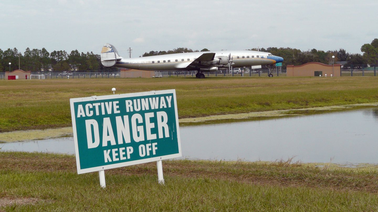 Super Constellation in Florida