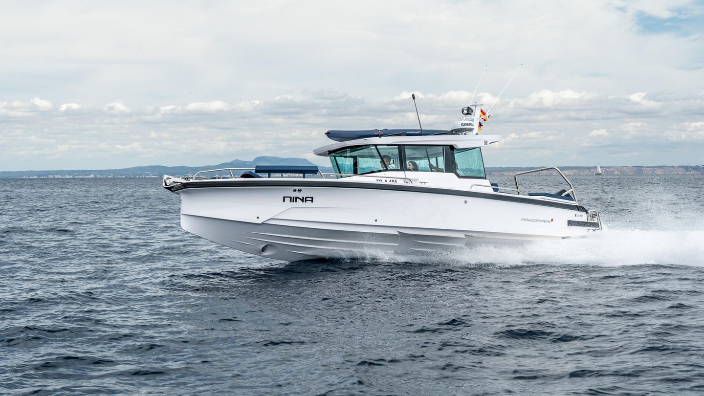 Yacht Axopar 29 Cross Cabin