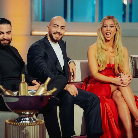 Die "Love is Blind Germany"-Kandidaten Tolga, Daniel und Hanni beim großen Wiedersehen auf Netflix